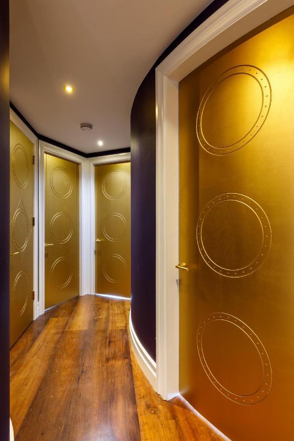 The Curve, Millennium Tower Appartement